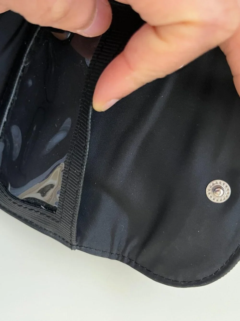 Esprit Black Wallet Snap Closure Vintage 90s Y2K sporty compact nylon minimalism